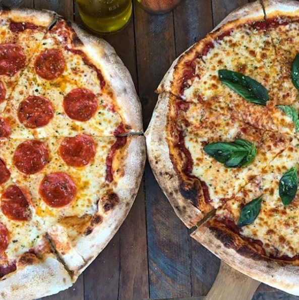 DE PURA MADRE: PIZZAS A DOMICILIO ELABORADAS ARTESANALMENTE CON MASA ACIDIFICADA